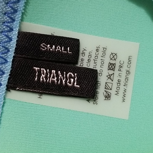 42T Triangl multicolored bikini top, various sizes - Picture 3 of 5